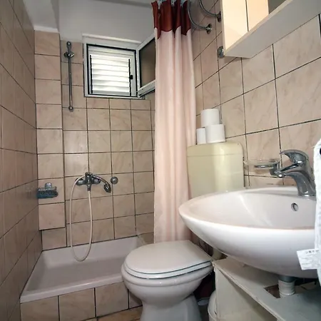 Apartamento 6 Bedroom In *