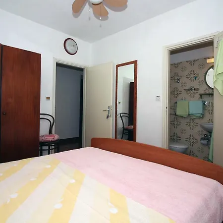 6 Bedroom In * Tisno